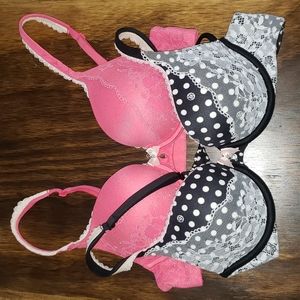 Victoria's Secret Bras: Bundle of 2